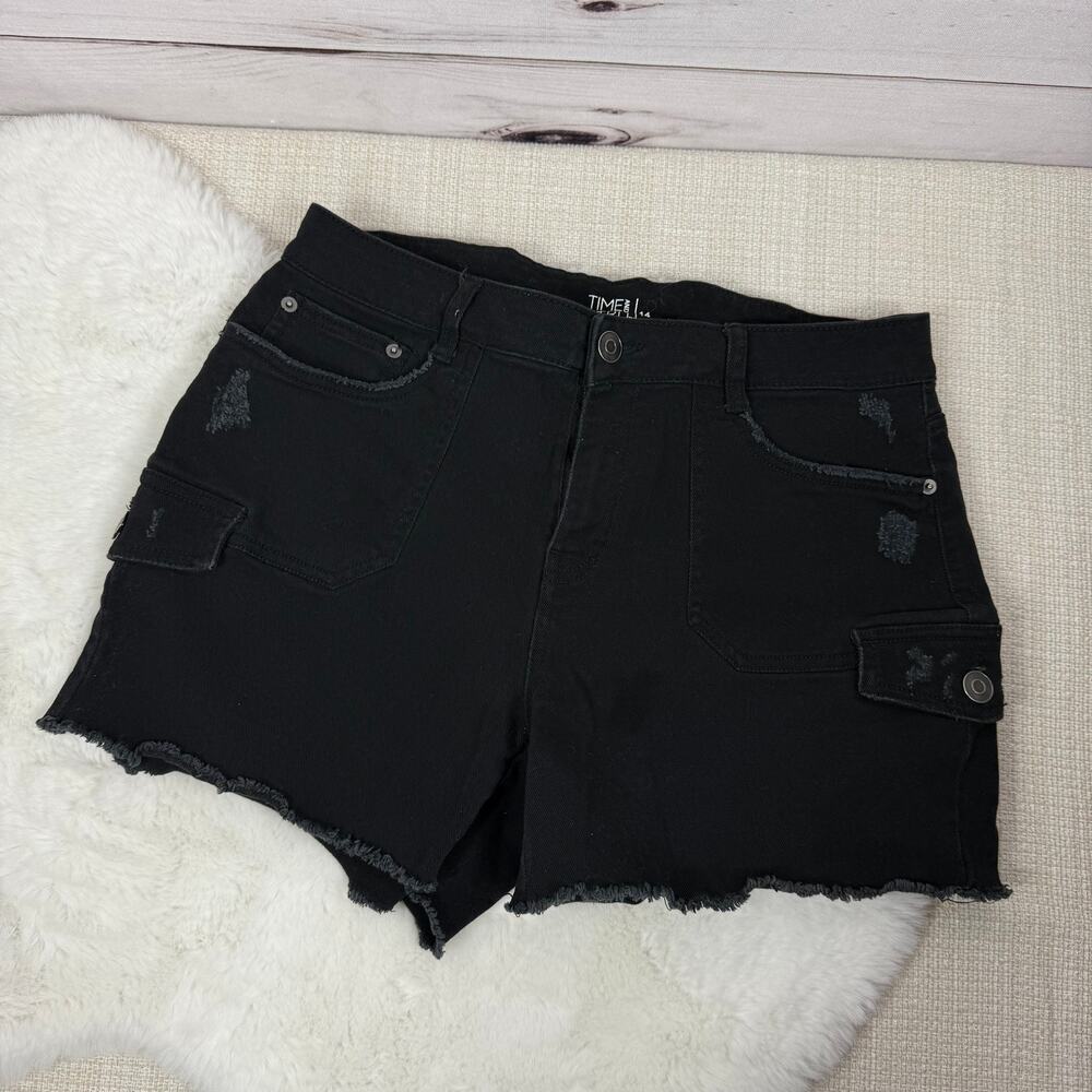 Womens‎ Time and Tru Black Distressed Denim Shorts Size 14